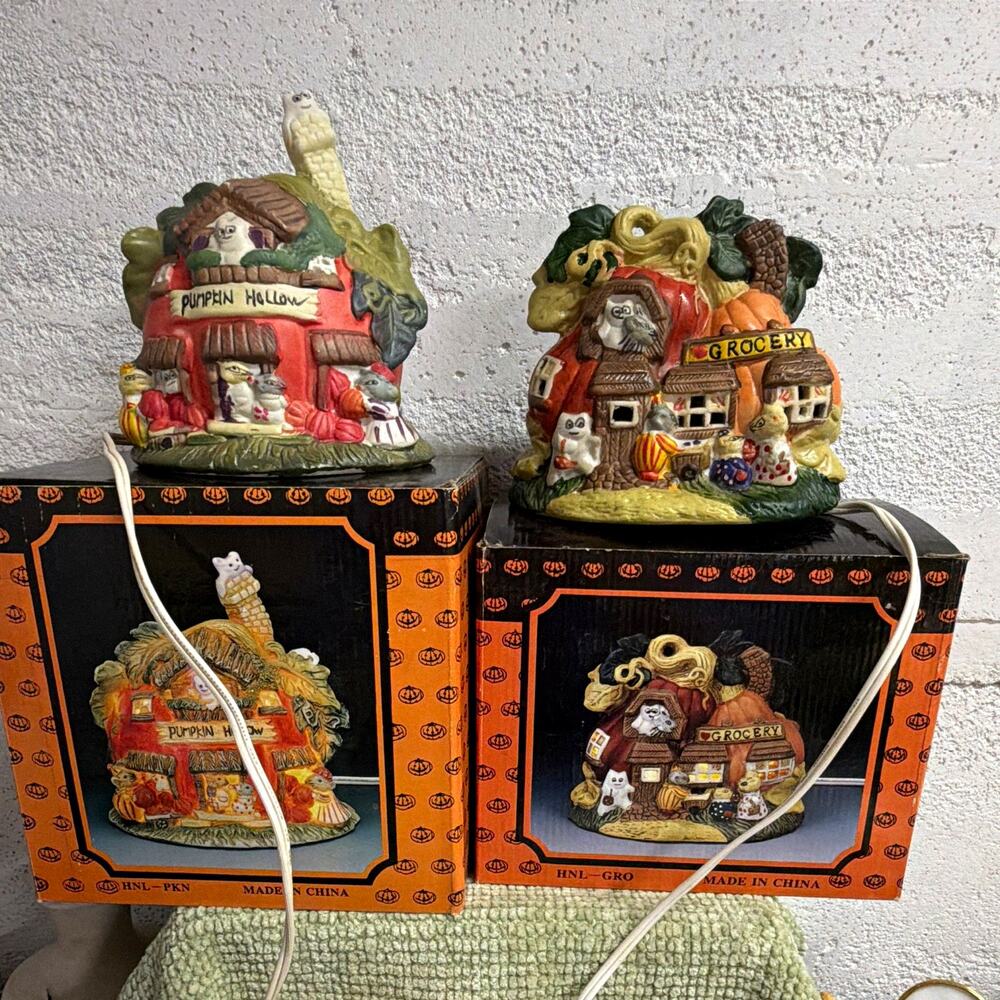 2pc Illuminated Ceramic Halloween Village Houses Pumpkin Hollow & Grocery